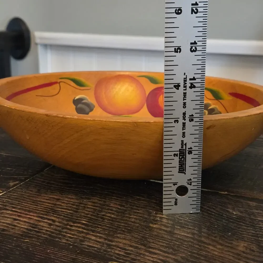 Vintage Primitive Wood Fruit Bowl Hand Painted Apple Peach Grapes 11